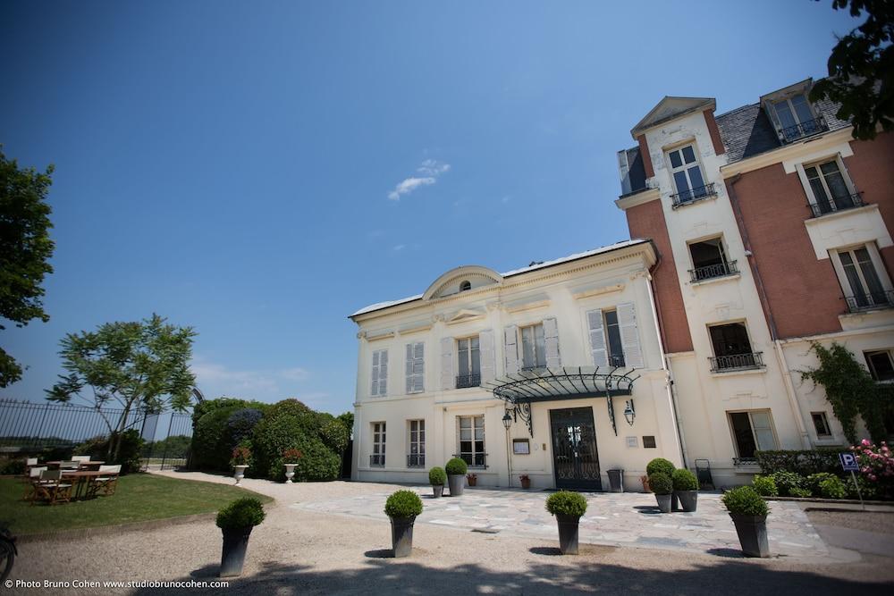Pavillon Henri IV Hotel Restaurant Gastronomique Terrasse Saint-Germain-en-Laye Esterno foto