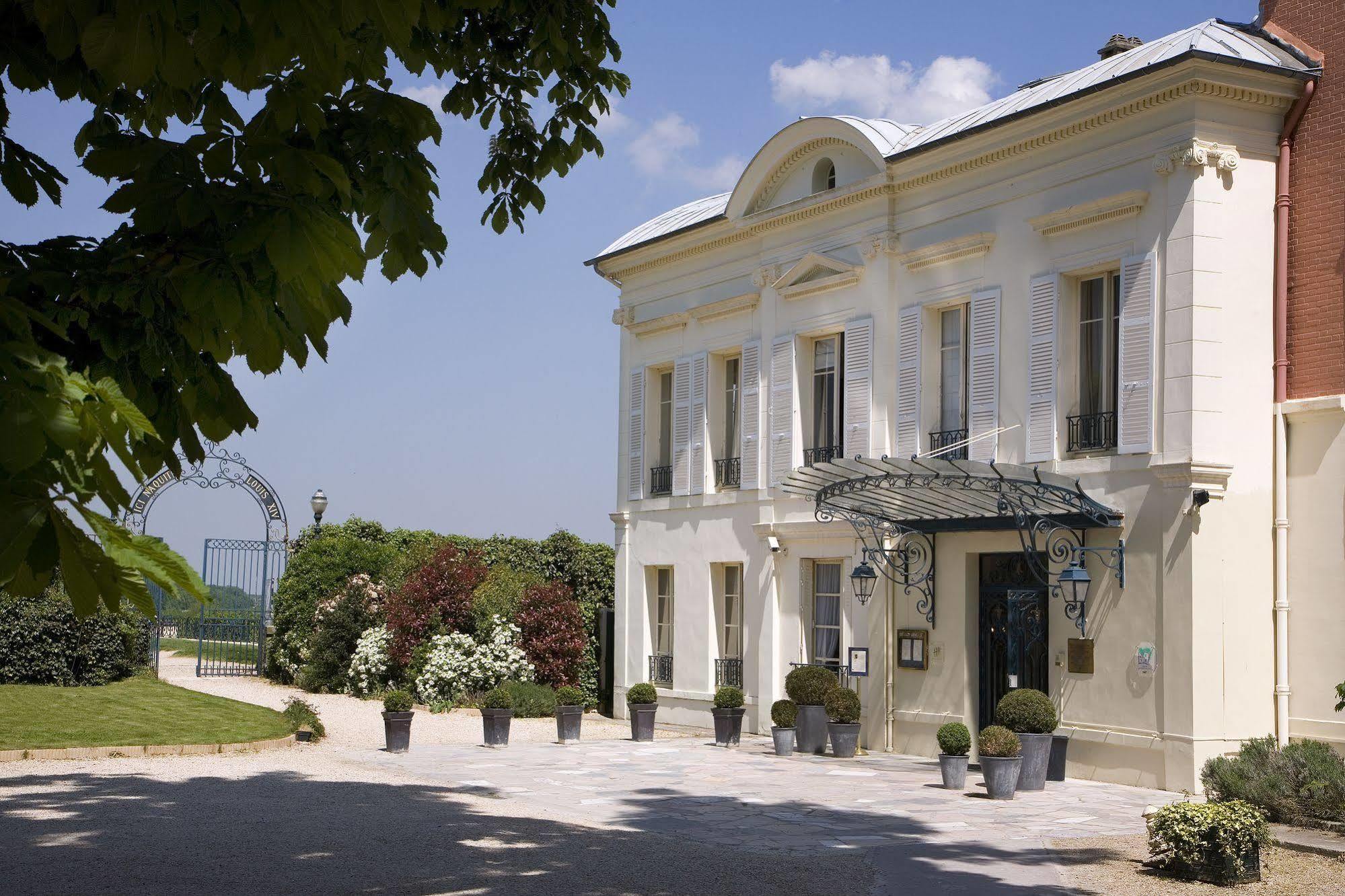 Pavillon Henri IV Hotel Restaurant Gastronomique Terrasse Saint-Germain-en-Laye Esterno foto